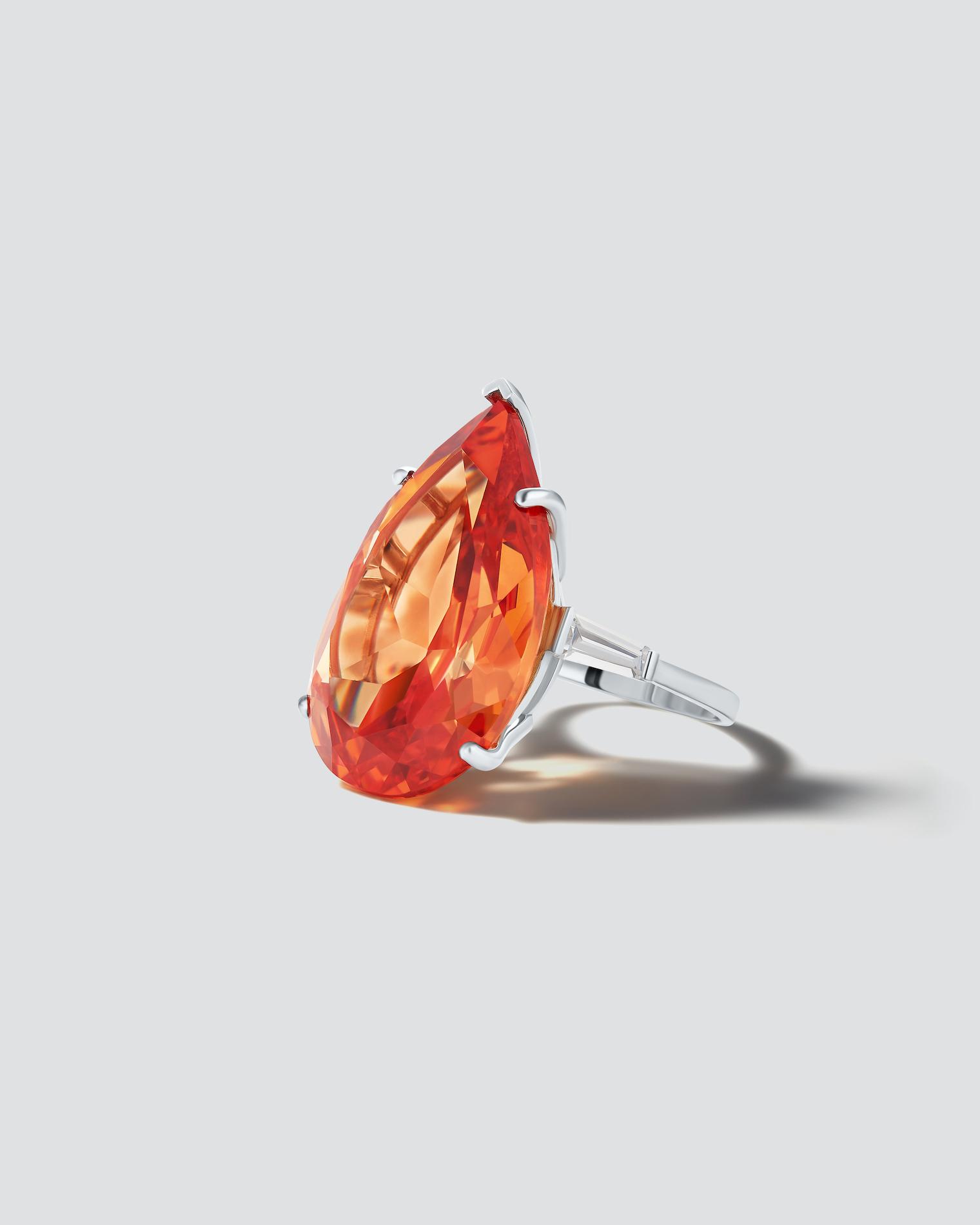 Pear-shaped cut ring