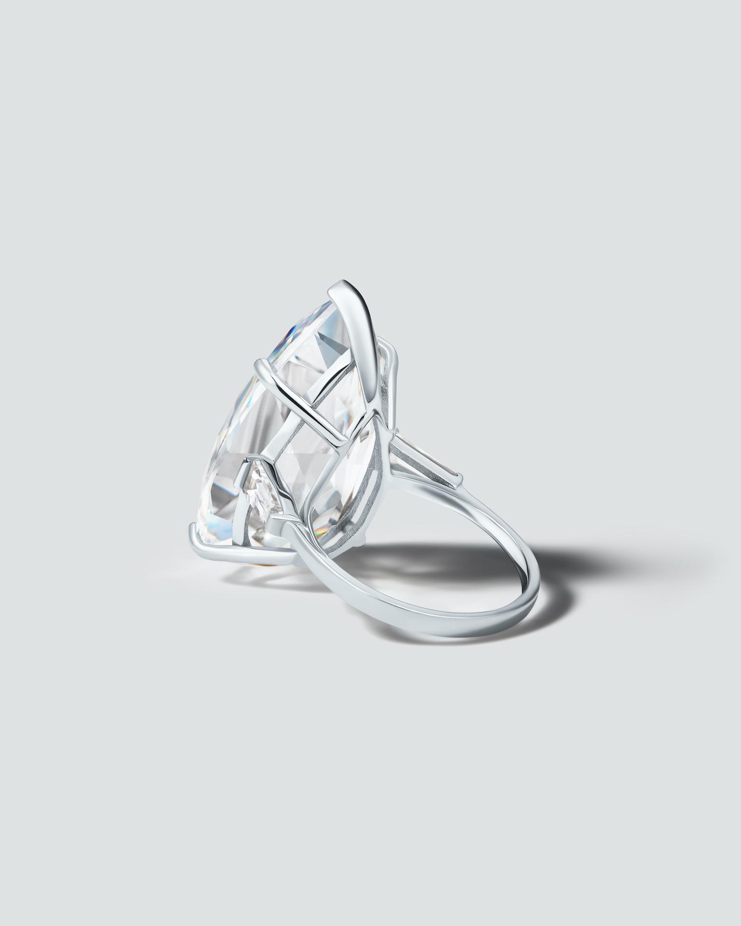 Pear-shaped cut ring