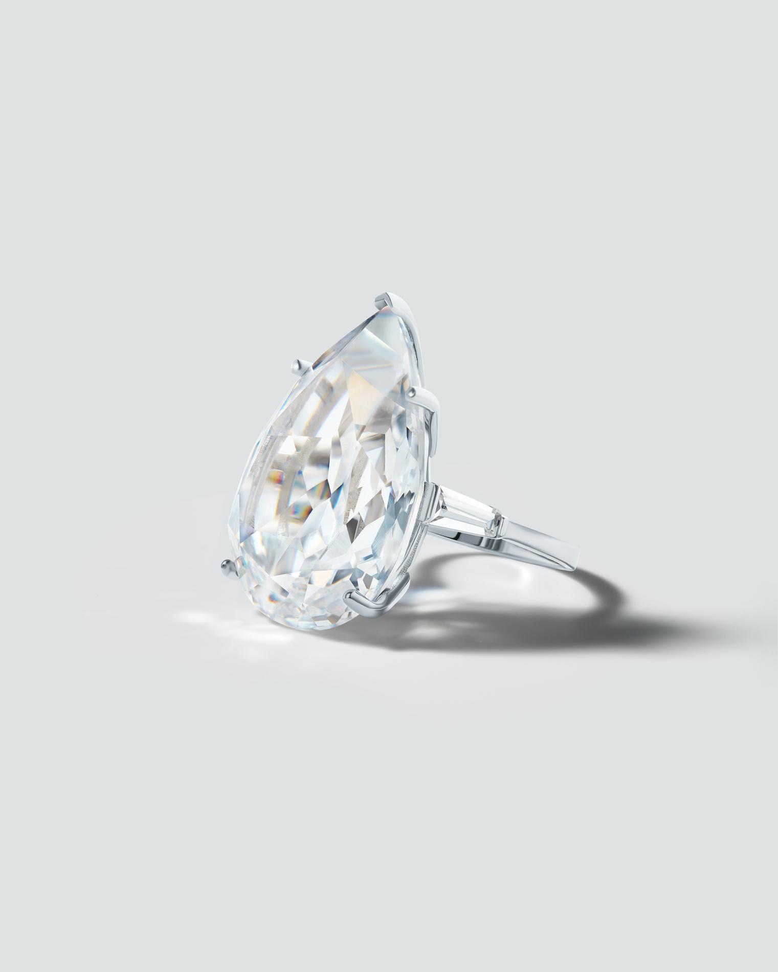 Pear-shaped cut ring