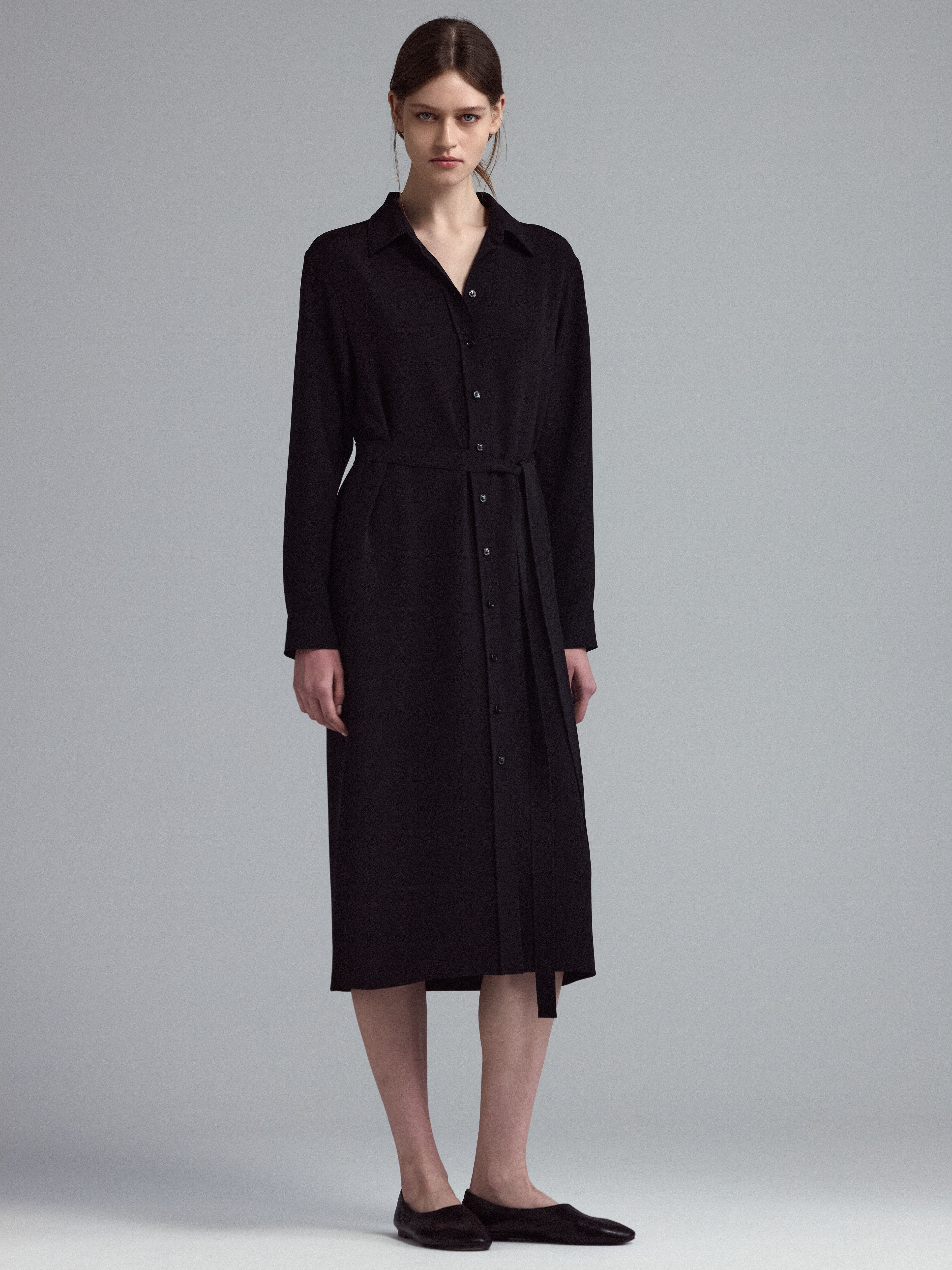 Платье из шелка 