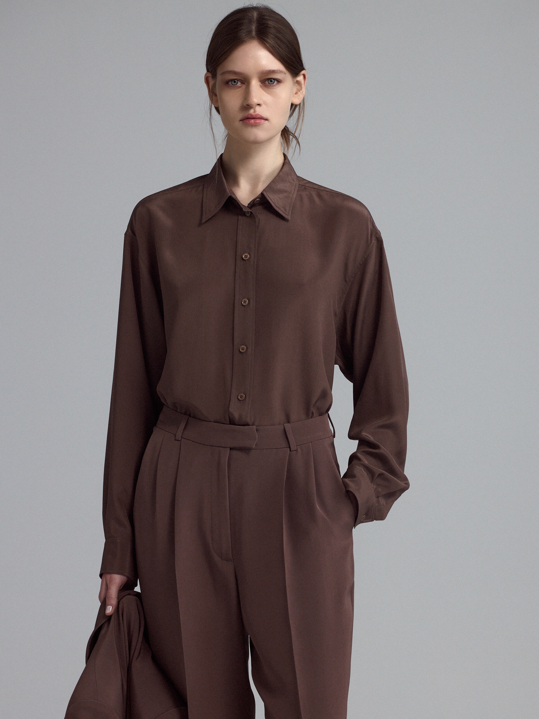 Брюки из шелка