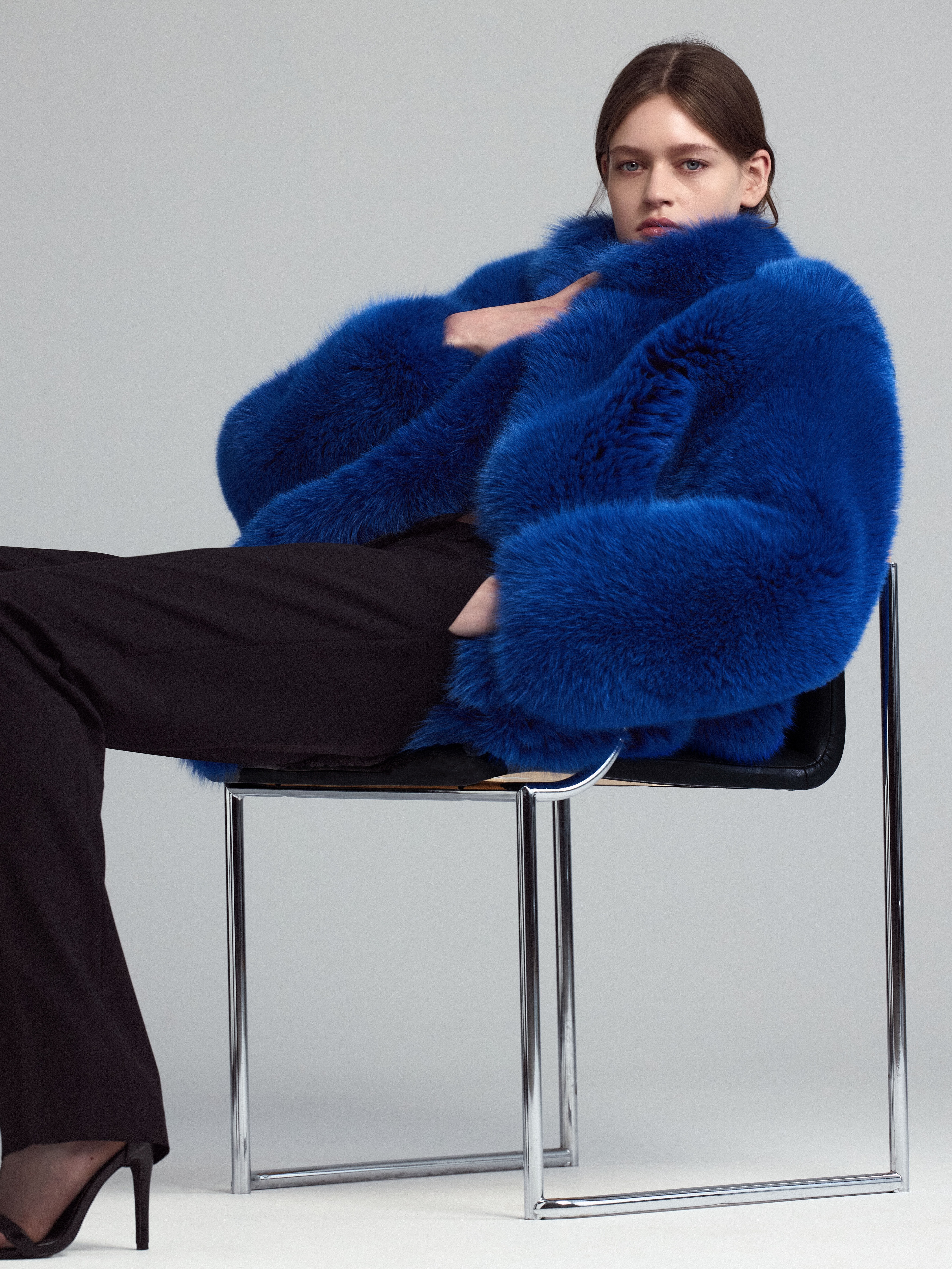 Шуба из меха арктической лисы