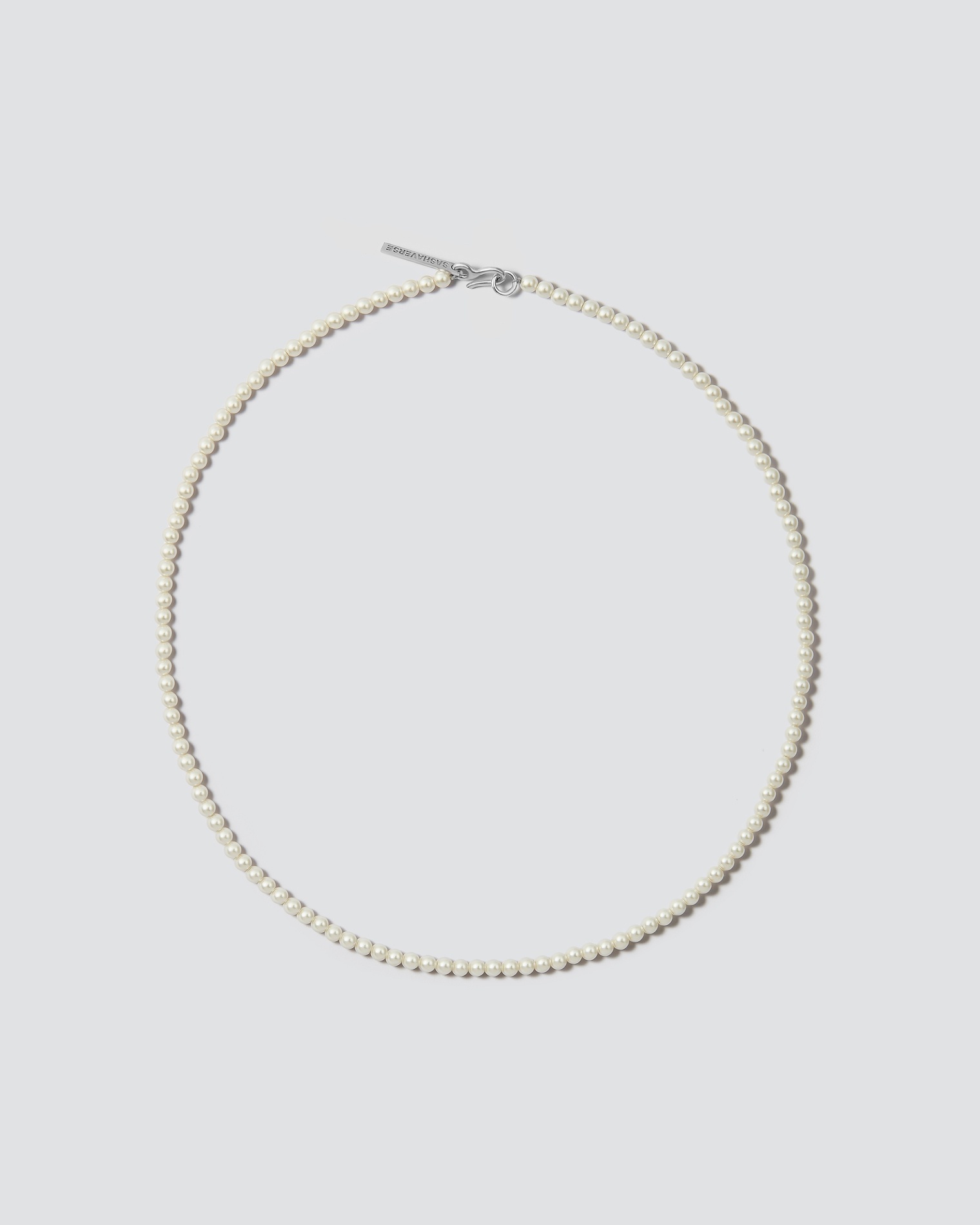  Pearl necklace