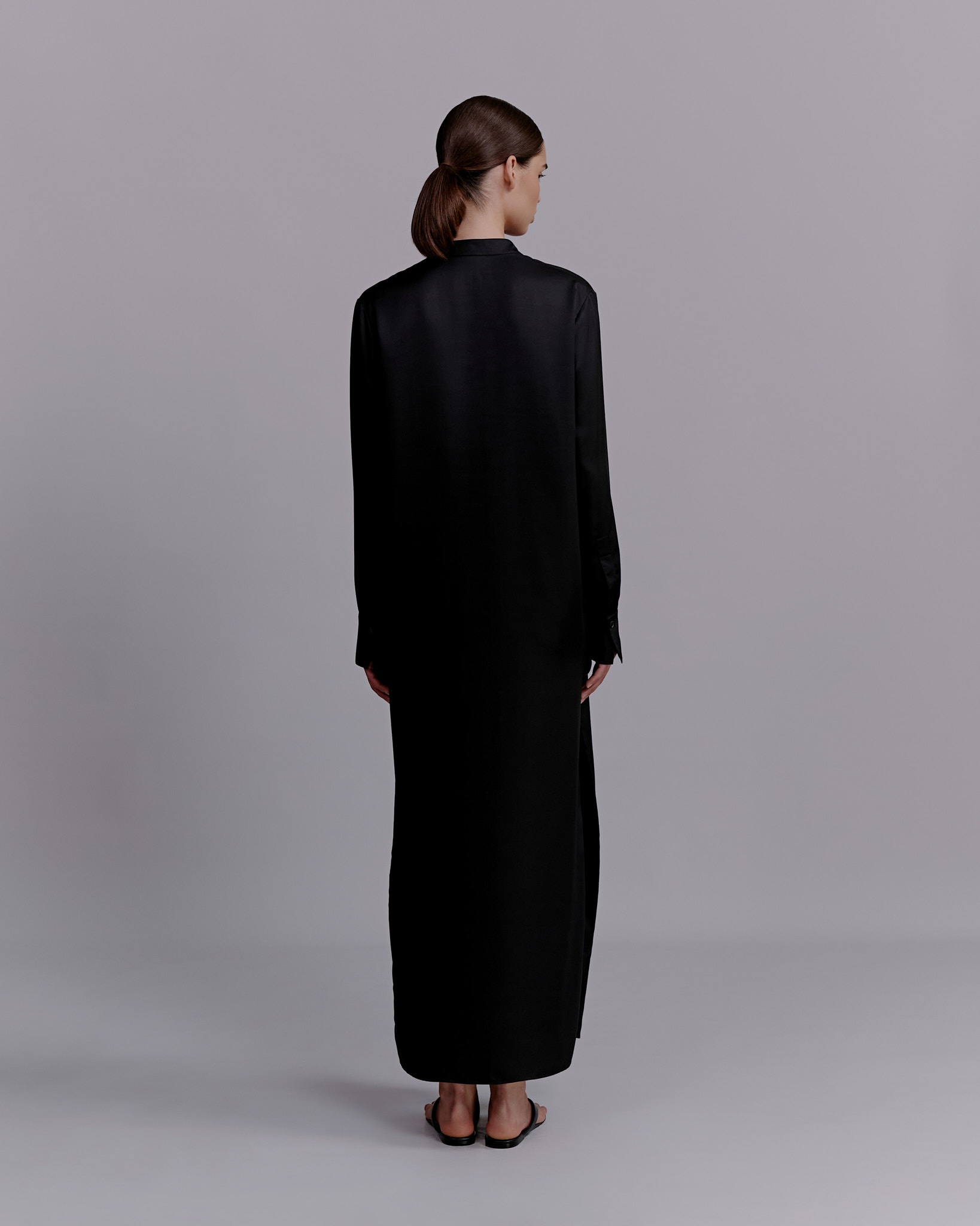 Платье из шелка